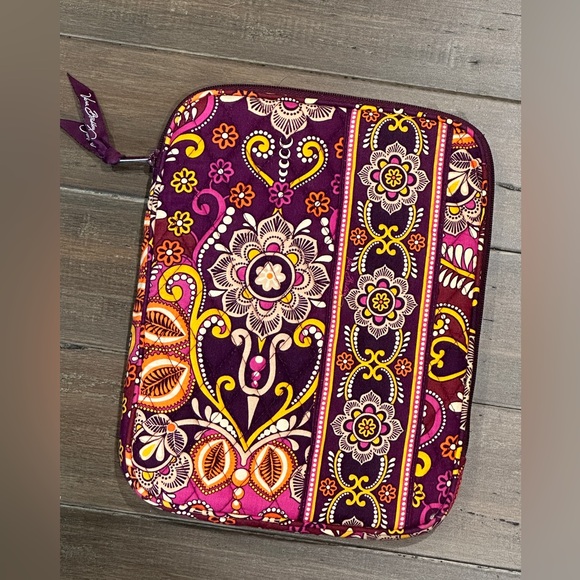 Vera Bradley Safari Sunset iPad Case - Picture 2 of 6